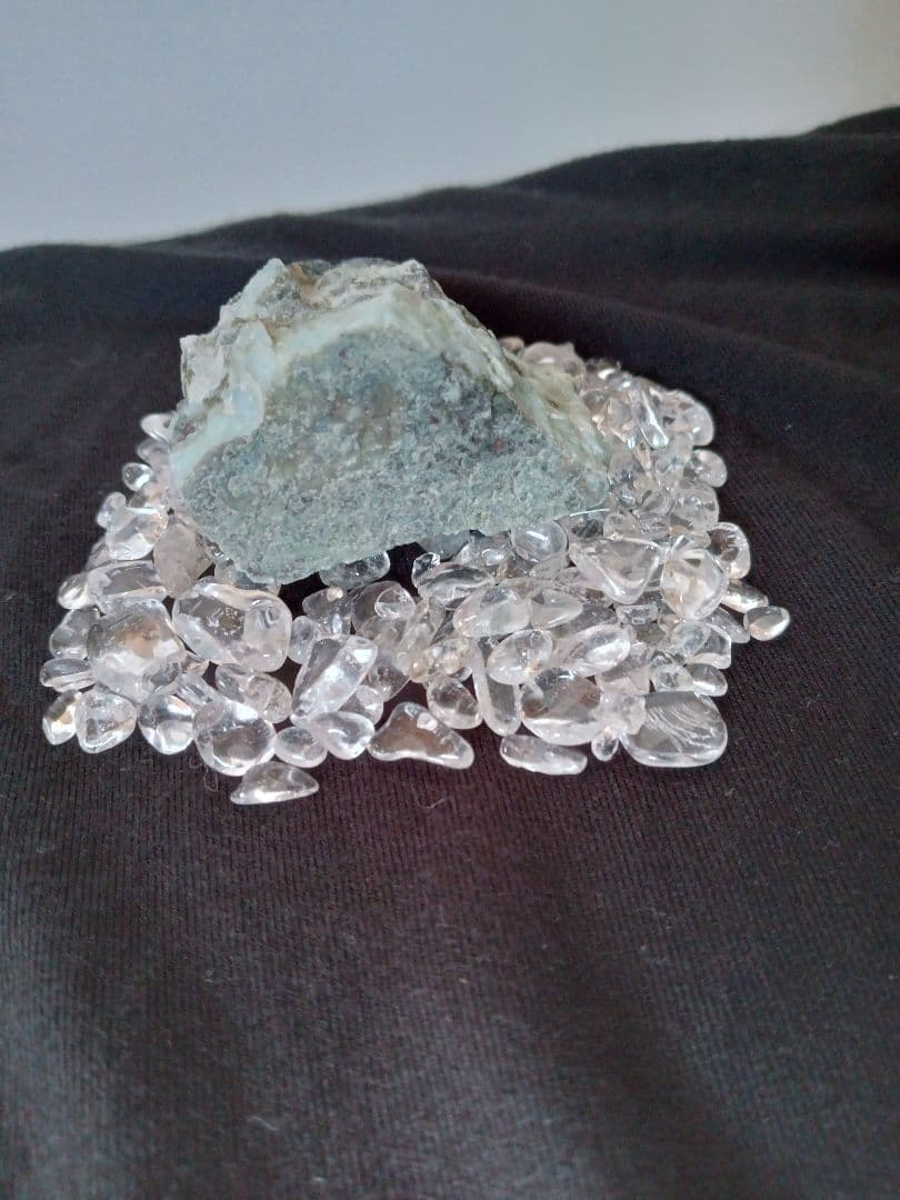 激レア　1点物　ドミニカ共和国産　母岩付き　希少ラリマー 原石