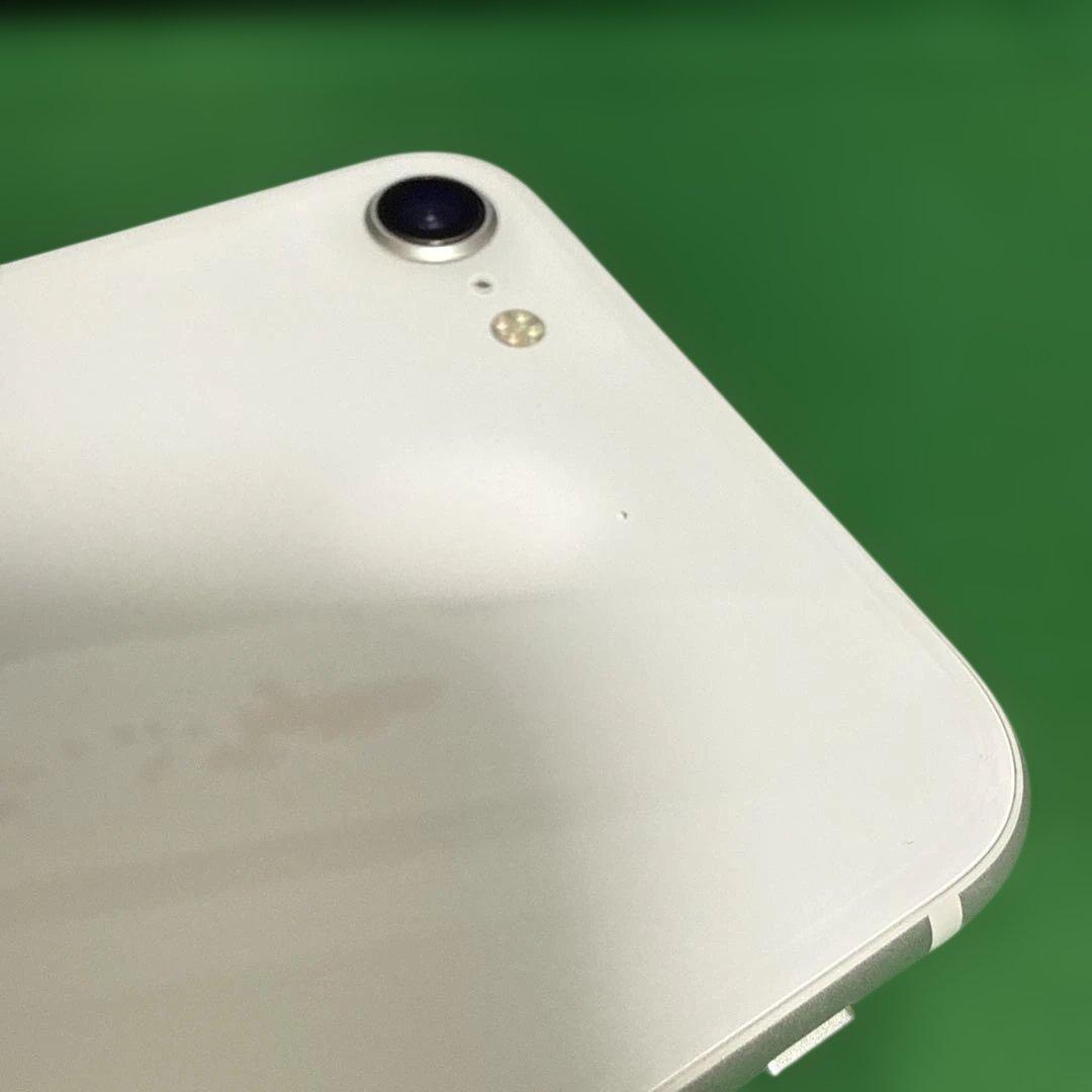 m*♡様 キッズにいかが？ iPhone SE2 64GB ホワイト
