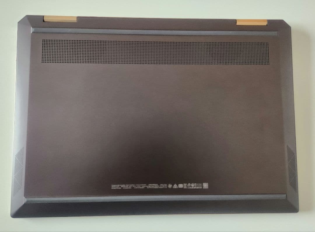 HP Spectre x360 Cinvertible 8GB 13.3インチ
