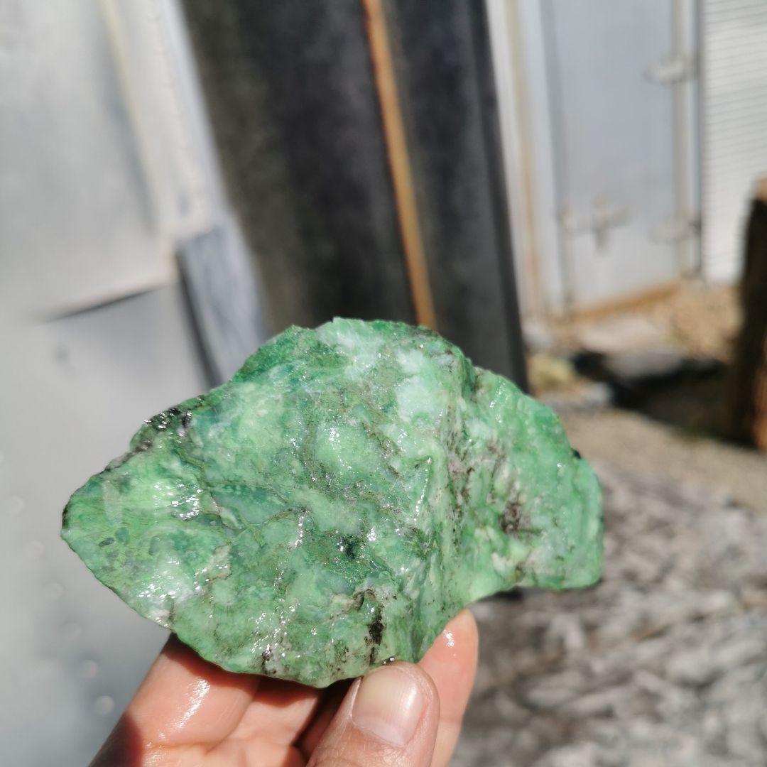 ナミビア翡翠　278.5　翡翠　ヒスイ　鑑賞石　石　置物　オブジェ　インテリア