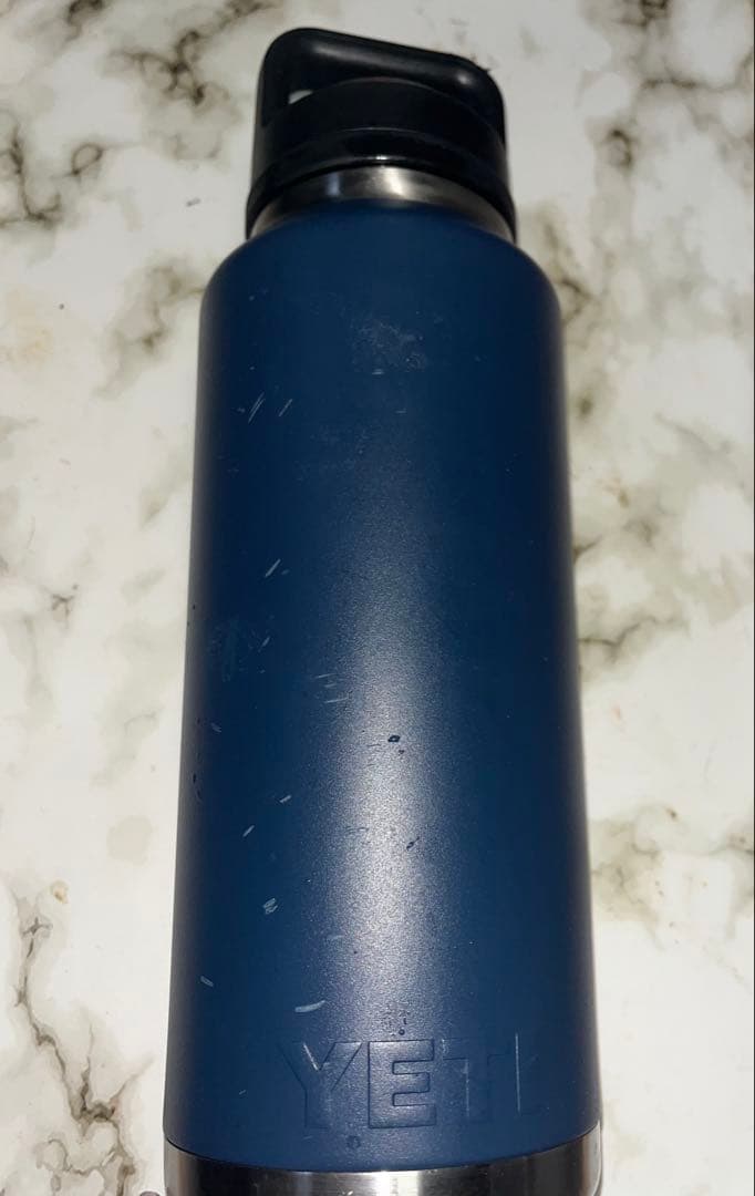 デカめ46oz YETI ステンレスボトル ネイビー