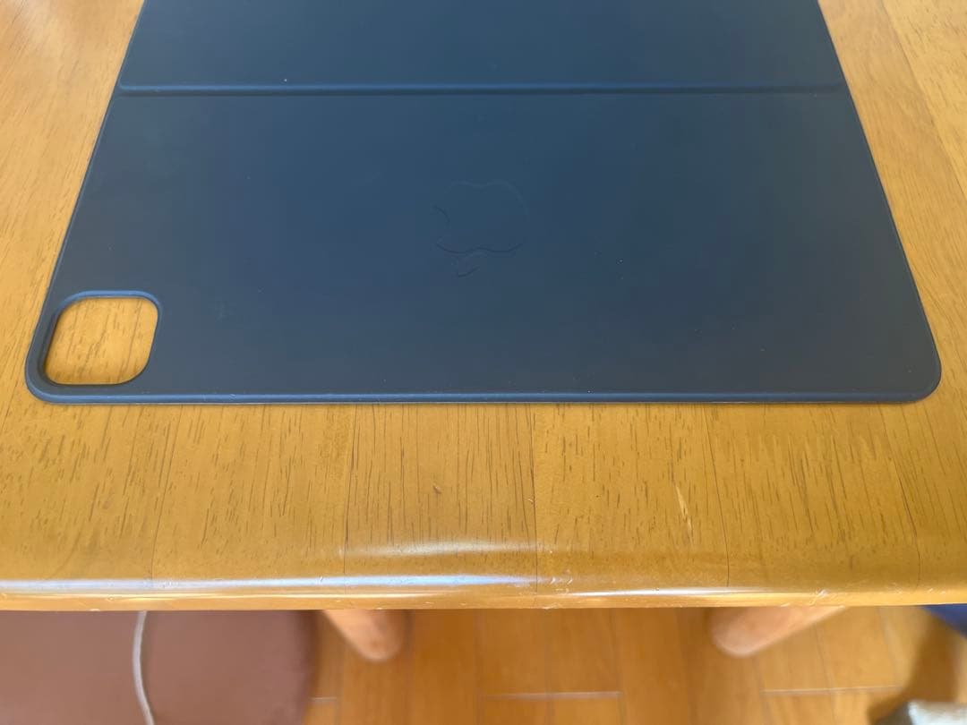 純正Apple iPad Pro Smart Keyboard Folio11
