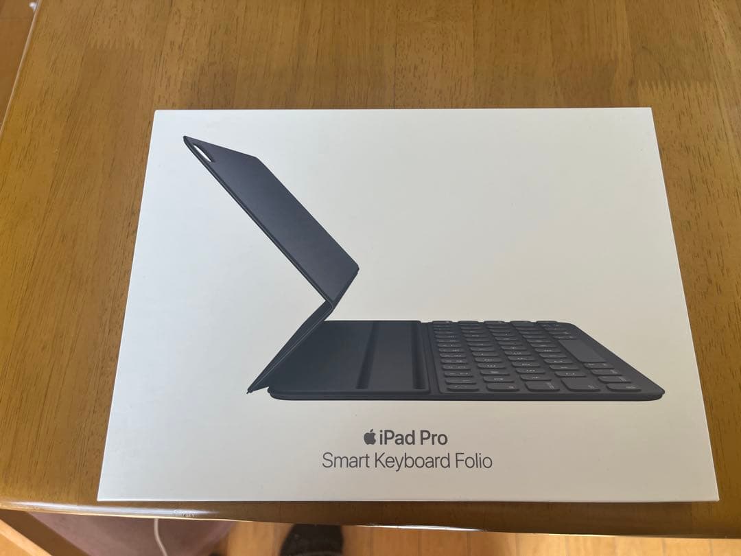 純正Apple iPad Pro Smart Keyboard Folio11