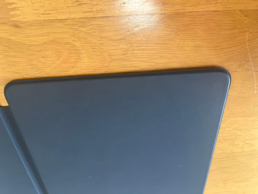 純正Apple iPad Pro Smart Keyboard Folio11