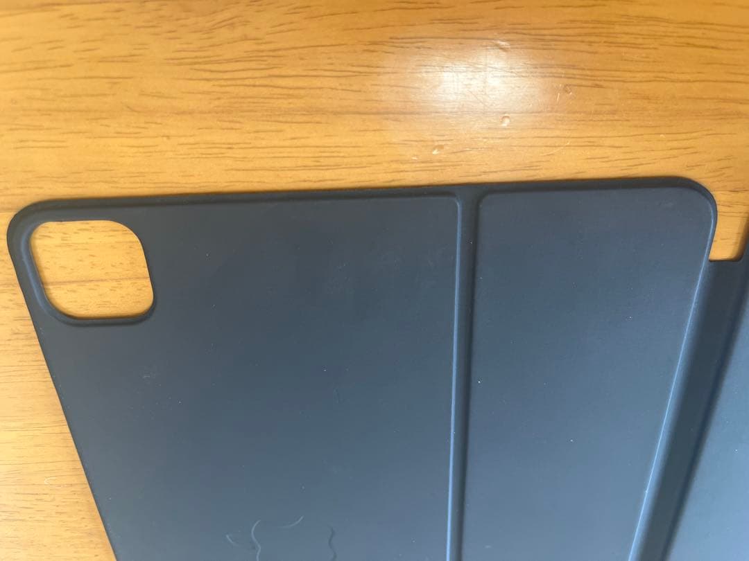 純正Apple iPad Pro Smart Keyboard Folio11