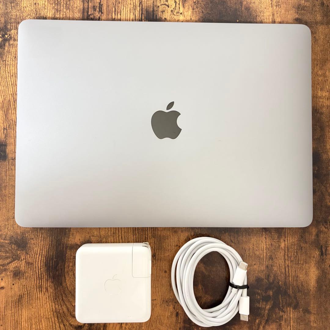 MacBook Pro 13 インチ M2 メモリ16GB SSD256GB