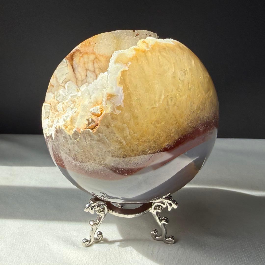天然石シュガー瑪瑙の笑い口　置物　スフィアNO.030714