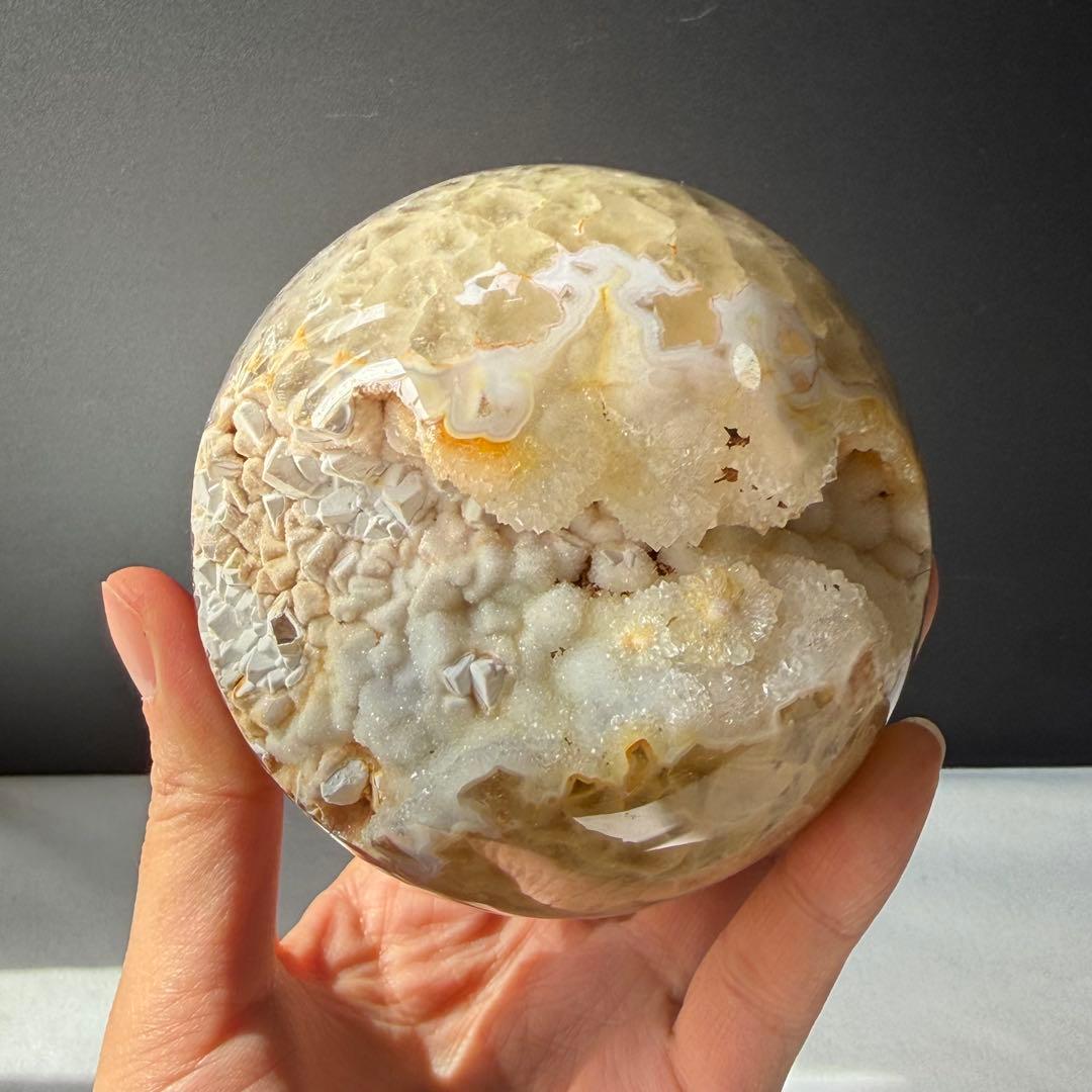 天然石シュガー瑪瑙の笑い口　置物　スフィアNO.030714