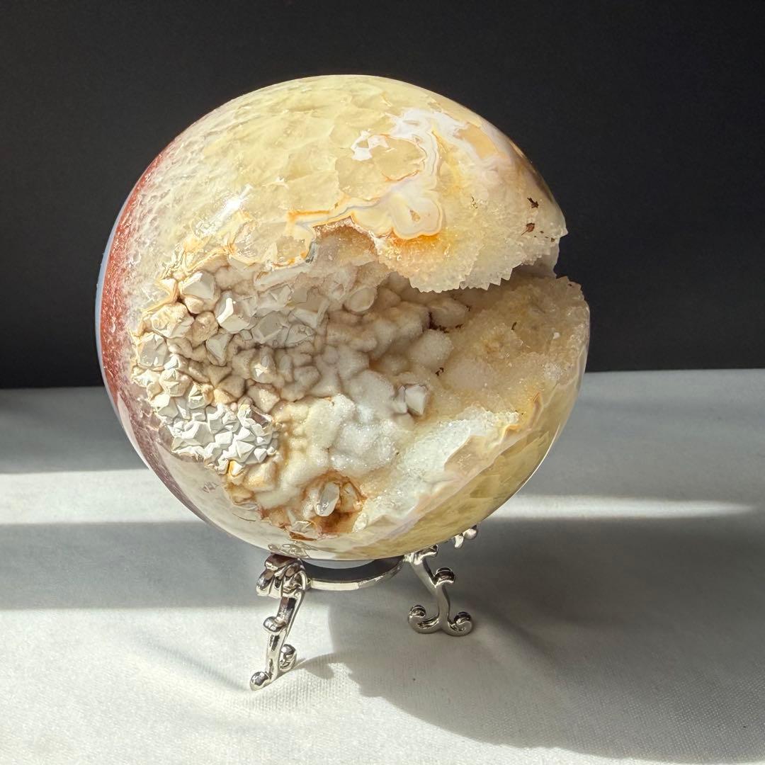 天然石シュガー瑪瑙の笑い口　置物　スフィアNO.030714