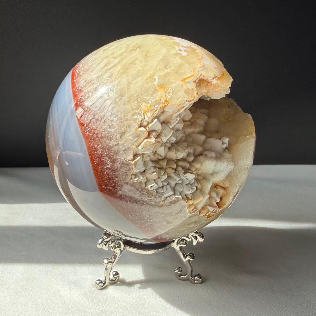 天然石シュガー瑪瑙の笑い口　置物　スフィアNO.030714