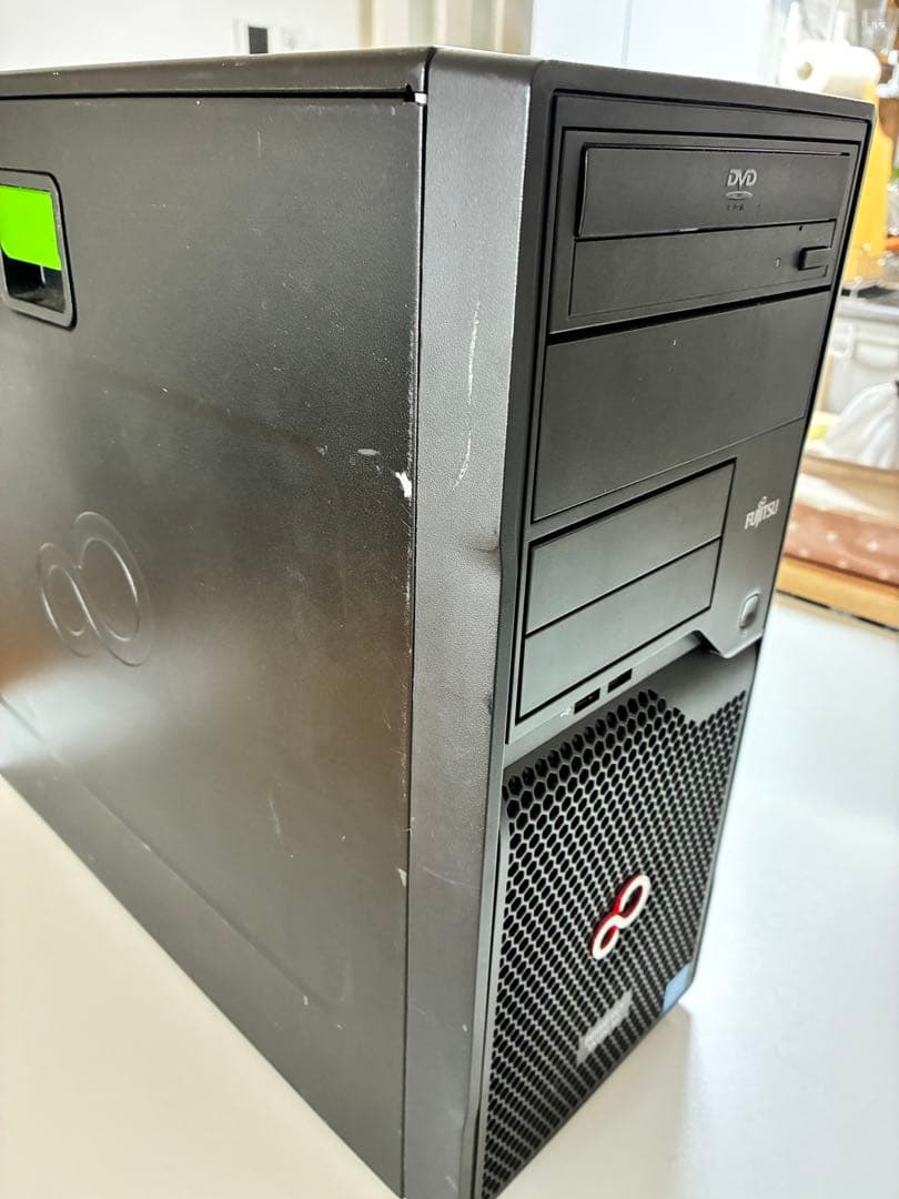 Fujitsu PRIMERGY TX1310 M1 サーバー