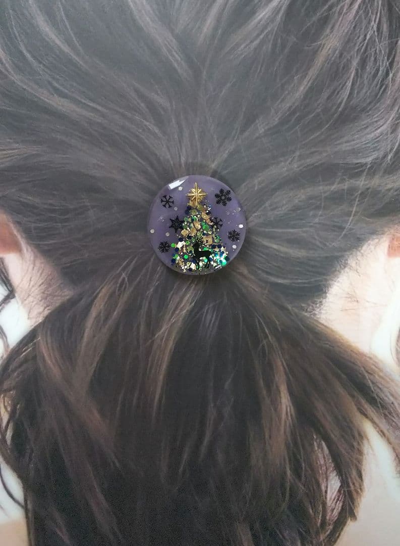 シックなクリスマスツリーラウンドレジン