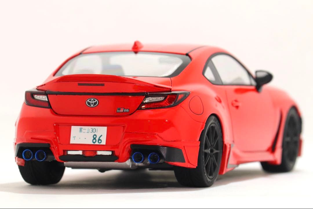 タミヤ　GR86 プラモデル完成品