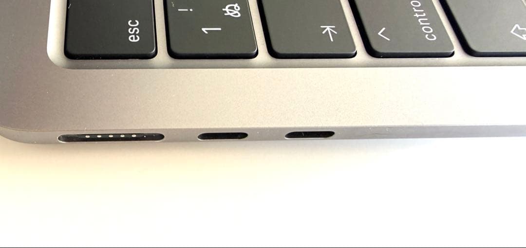 MacBook Air M3 13インチ 16GB 512GB シルバー 美品