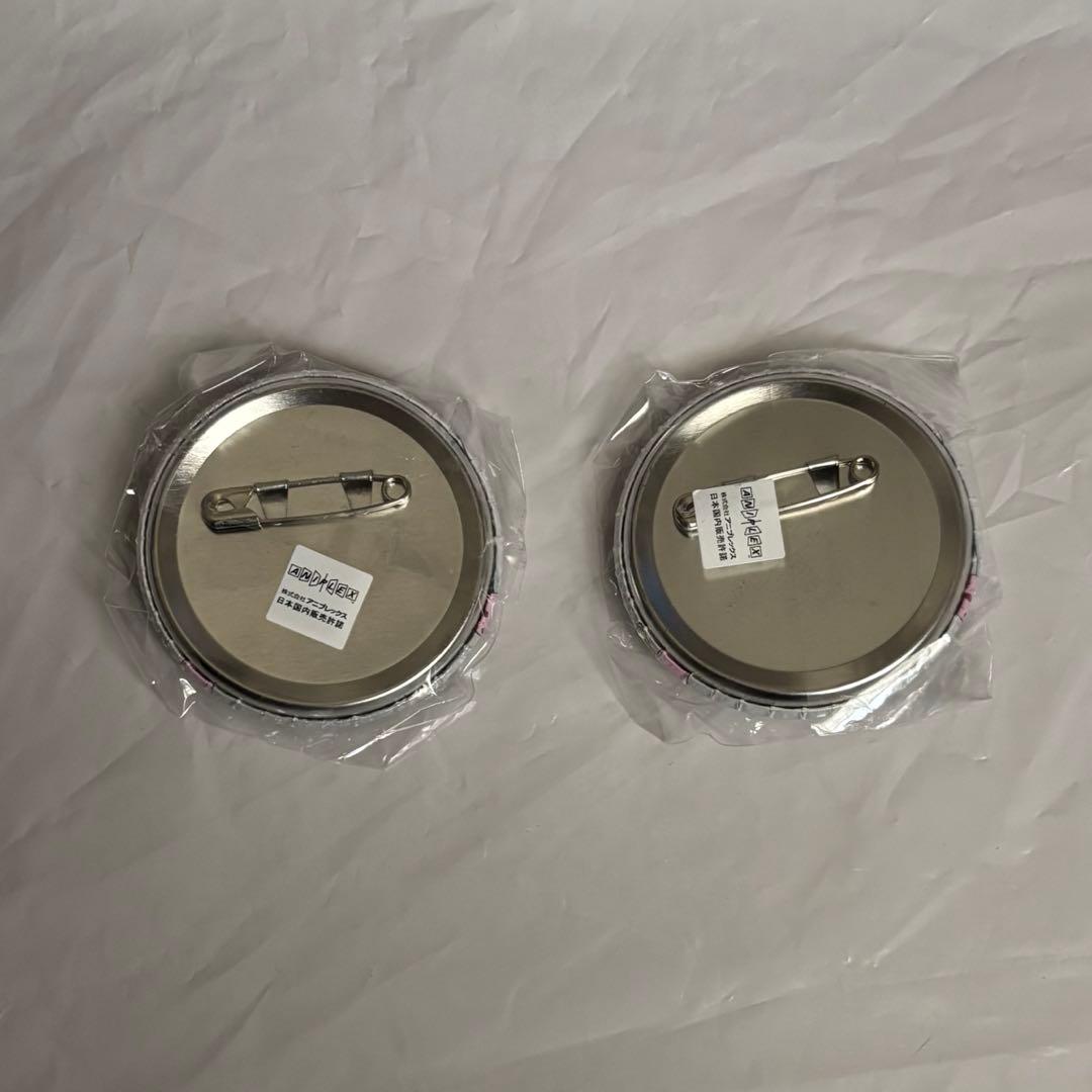 魔法少女まどか☆マギカ ローソンオリジナル缶バッジ キュウべえ × 2