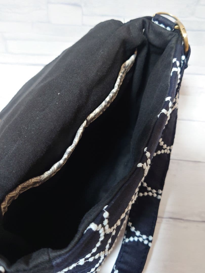 tambourine　navy ミナペルホネン カバーバッグ