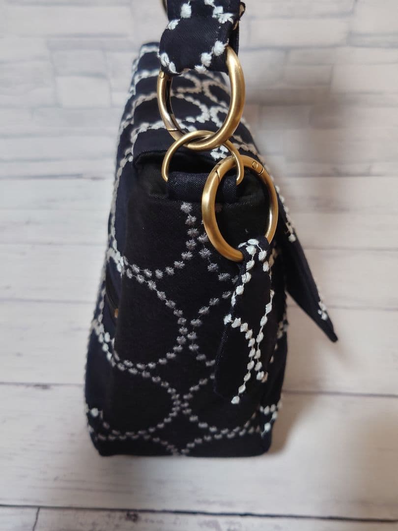 tambourine　navy ミナペルホネン カバーバッグ