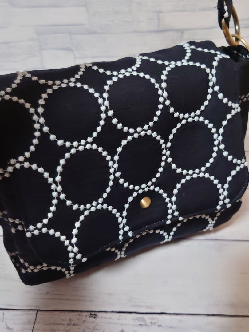 tambourine　navy ミナペルホネン カバーバッグ