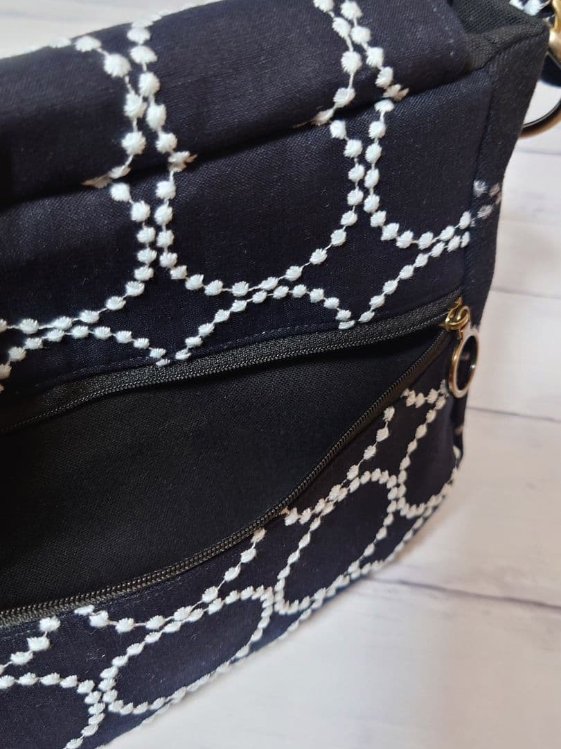 tambourine　navy ミナペルホネン カバーバッグ