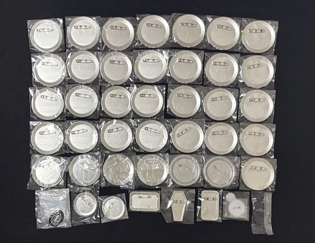 ツイステ シルバー 缶バッジ アクスタ ストラップ namco まとめ 今月限定