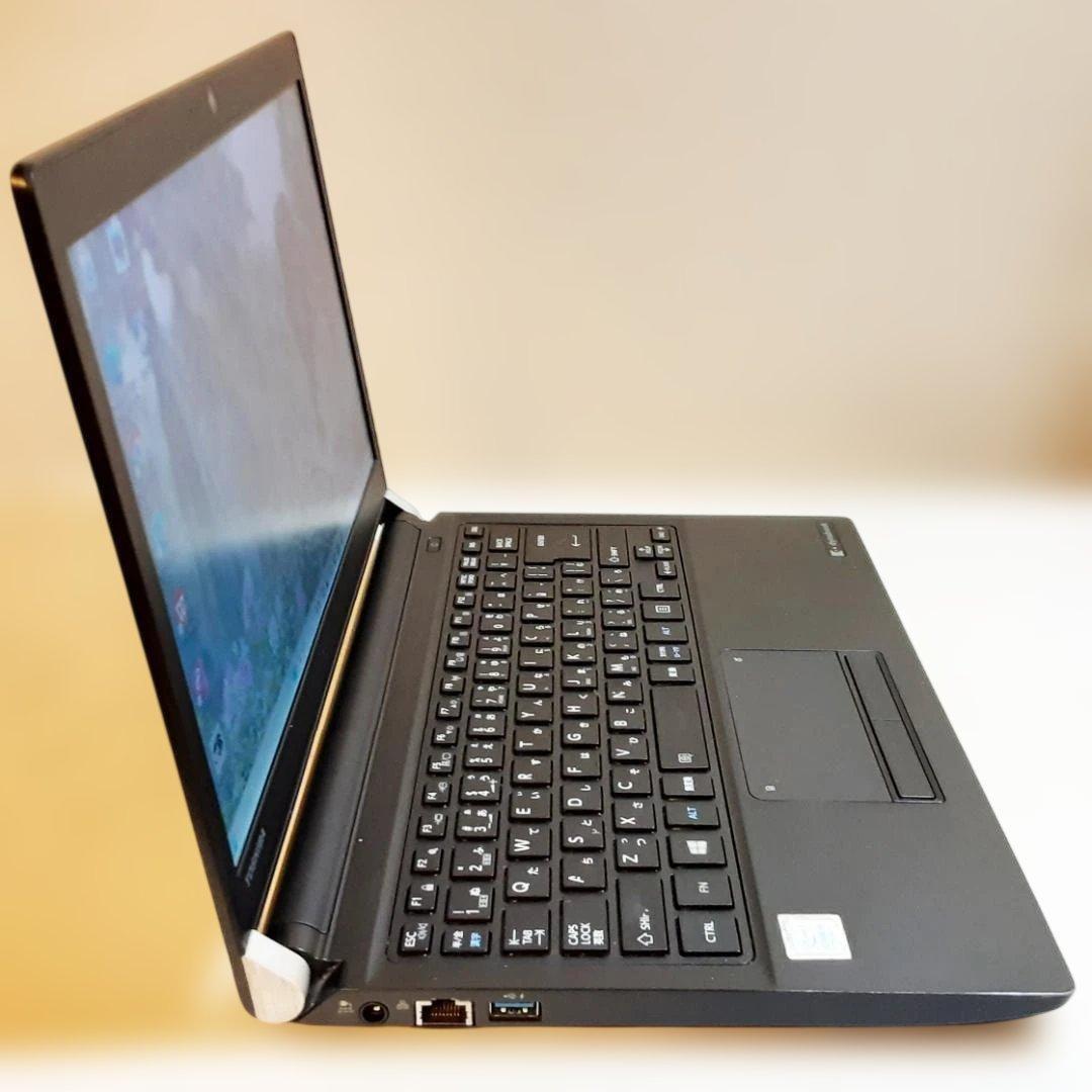 即日発送/即使用可/軽量/ダイナブック /快速SSD256GB/カメラ