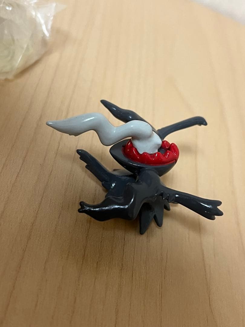 モンコレ　ダークライ　フィギュア