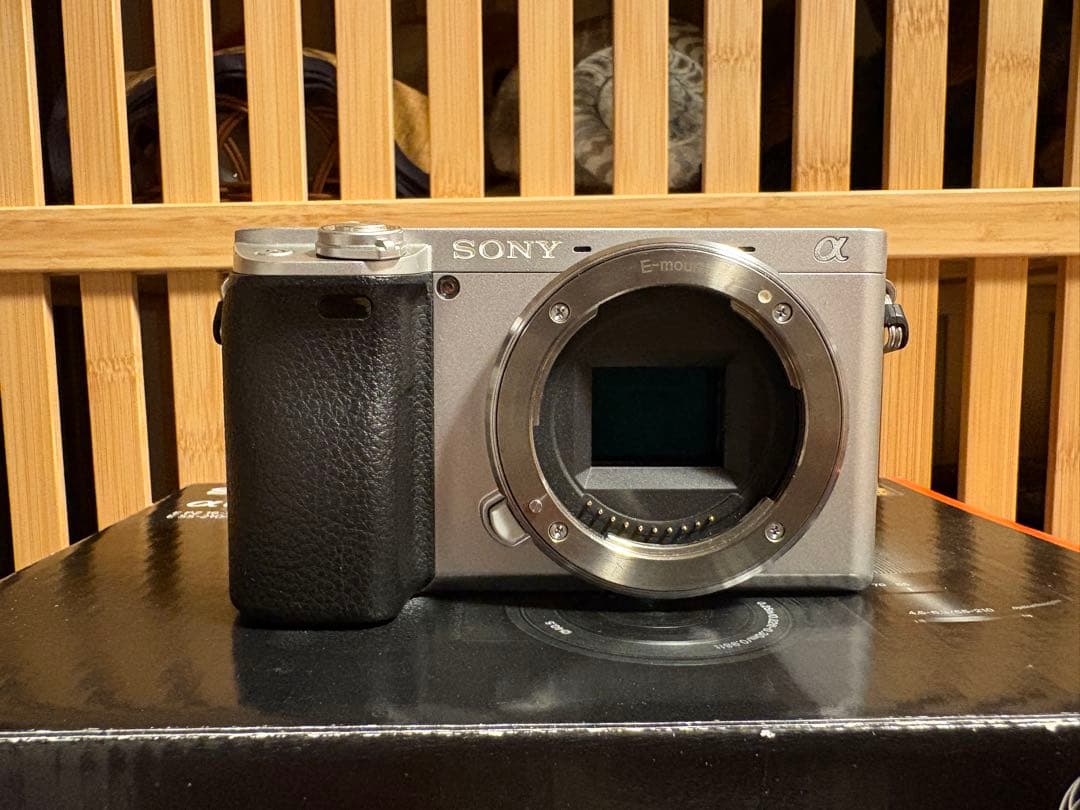 SONY α6400 本体のみ