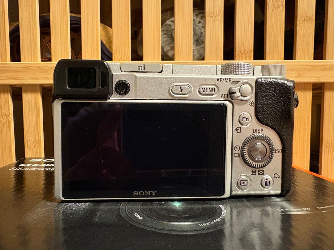 SONY α6400 本体のみ