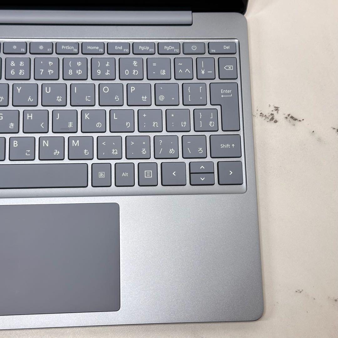 準新品　Surface Laptop Go2 i5/8/256 Office