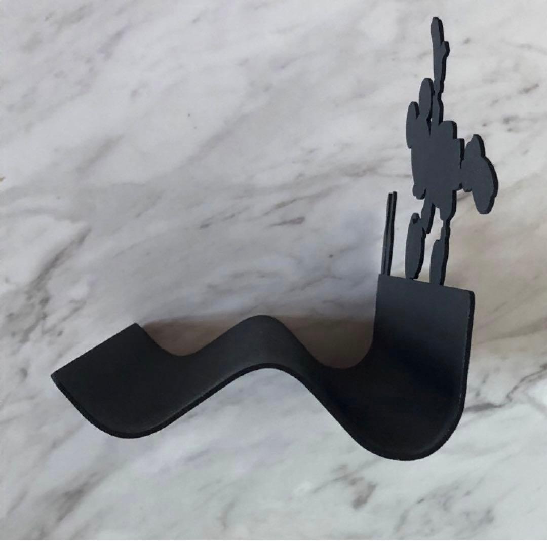 ミッキーシルエット　ペンホルダー　ペン置き　ペントレー　デスクトップホルダー