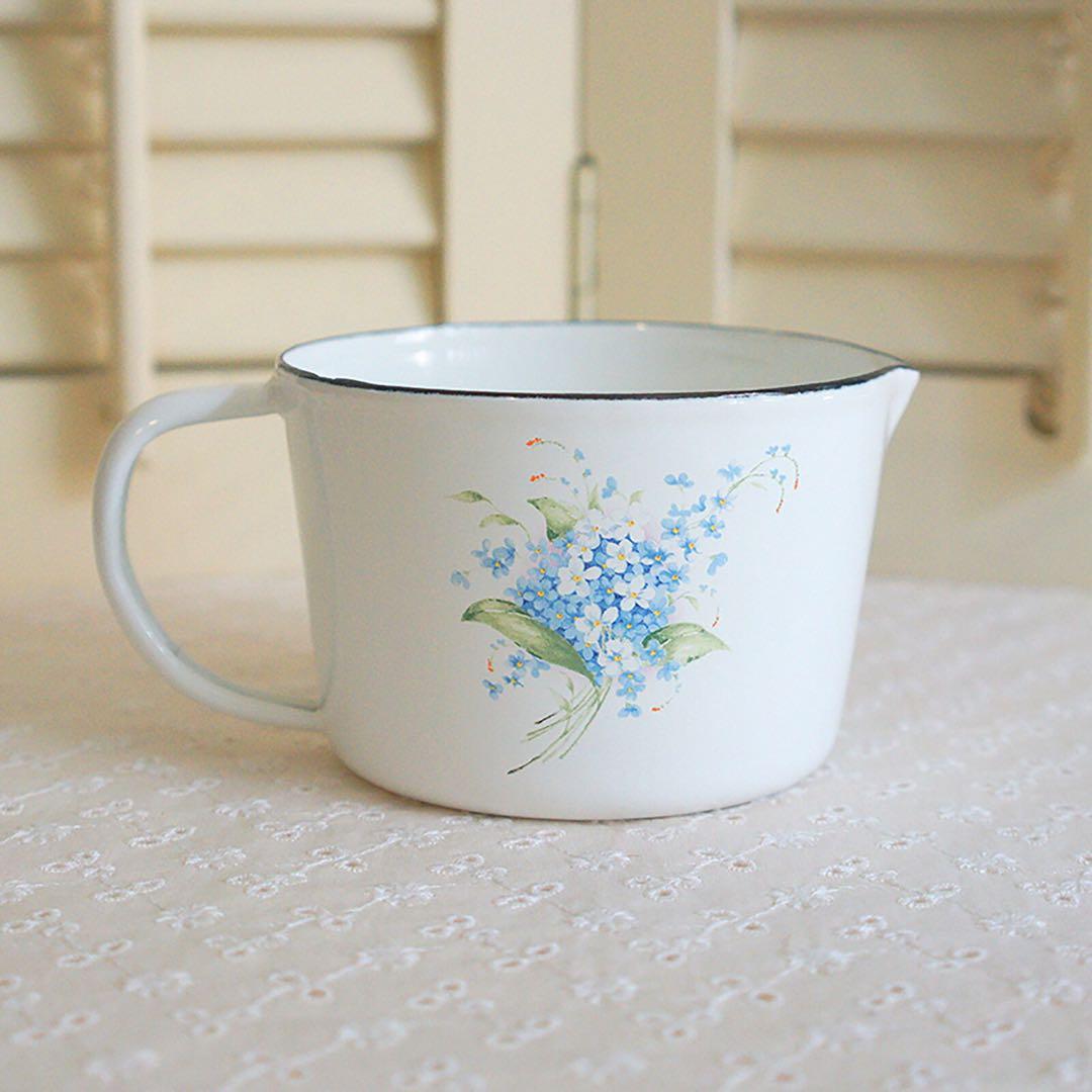 【イマン】新品　クラリス　ホーロー計量カップ　450ml 琺瑯　日本製　花柄
