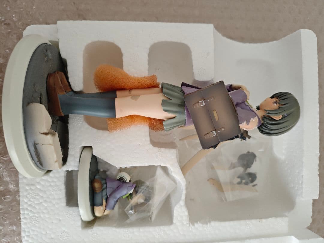 フィギュア ちせ 「最終兵器彼女」 1/8 PVC製塗装済完成品　破損品