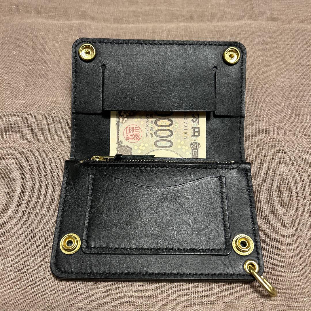 トラッカーウォレット　牛革クロコ型押し　2つ折り財布　ミドルウォレット