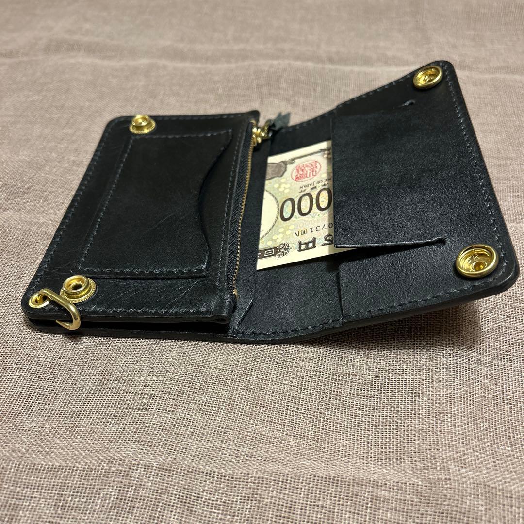 トラッカーウォレット　牛革クロコ型押し　2つ折り財布　ミドルウォレット