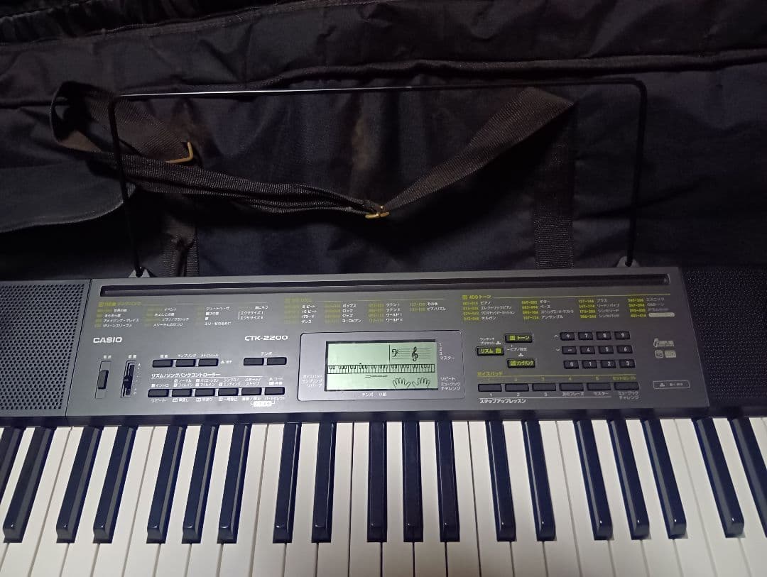 送料込みCASIO電子キーボード61鍵盤CTK-2200バック取扱説明書付き美品
