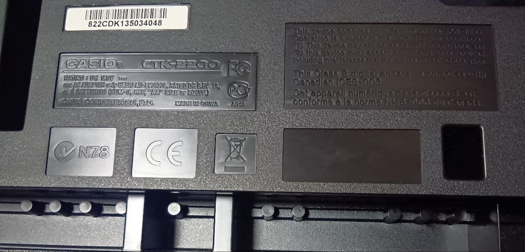 送料込みCASIO電子キーボード61鍵盤CTK-2200バック取扱説明書付き美品