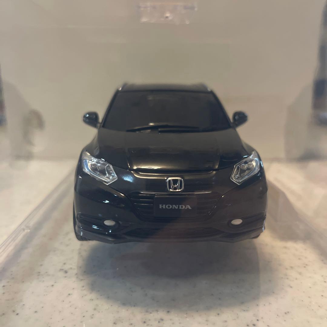 値下げしました 非売品　VEZEL ヴェゼルミニカー クリスタルブラック パール