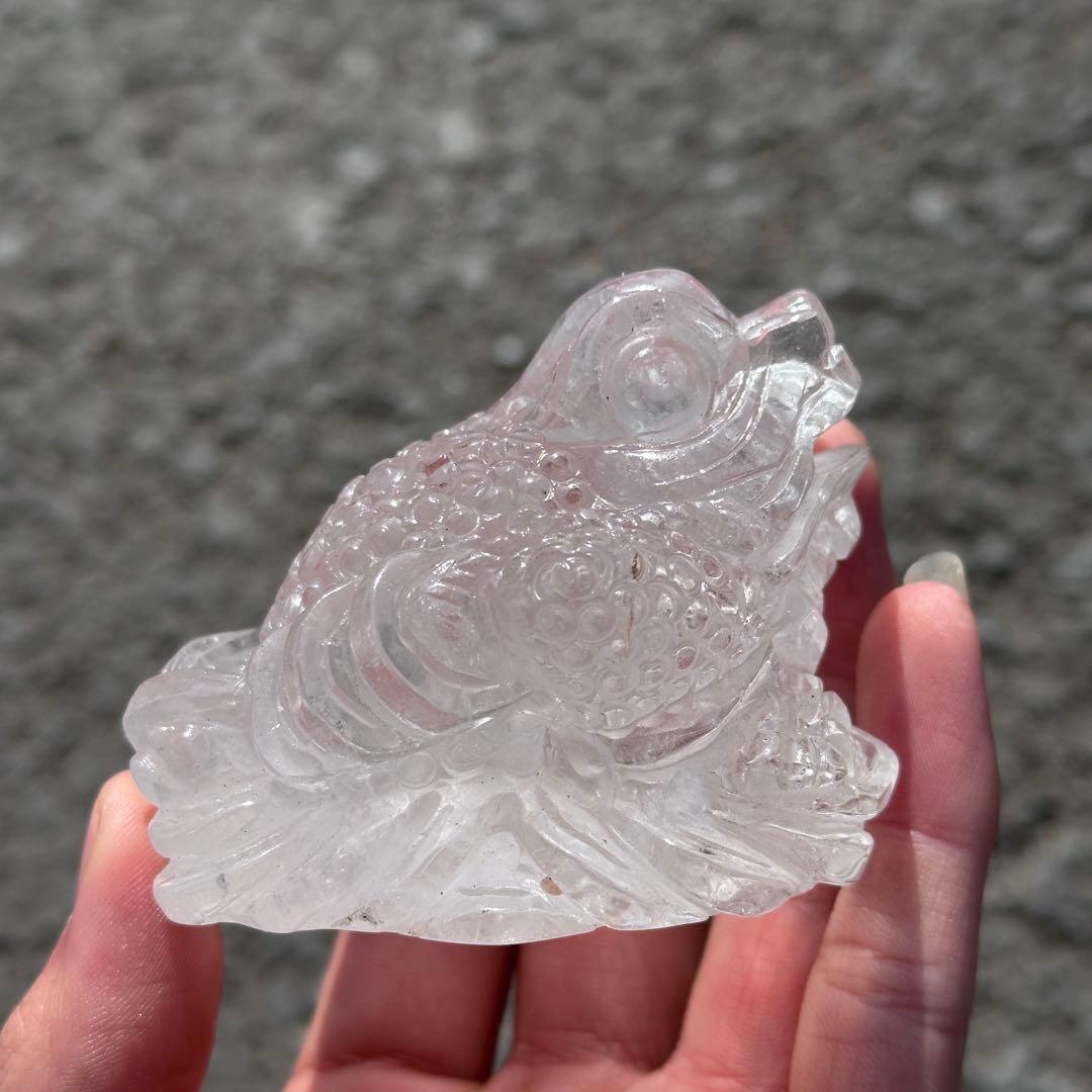 天然石水晶の銭蛙　置物　ご購入前に在庫確認必要G.760
