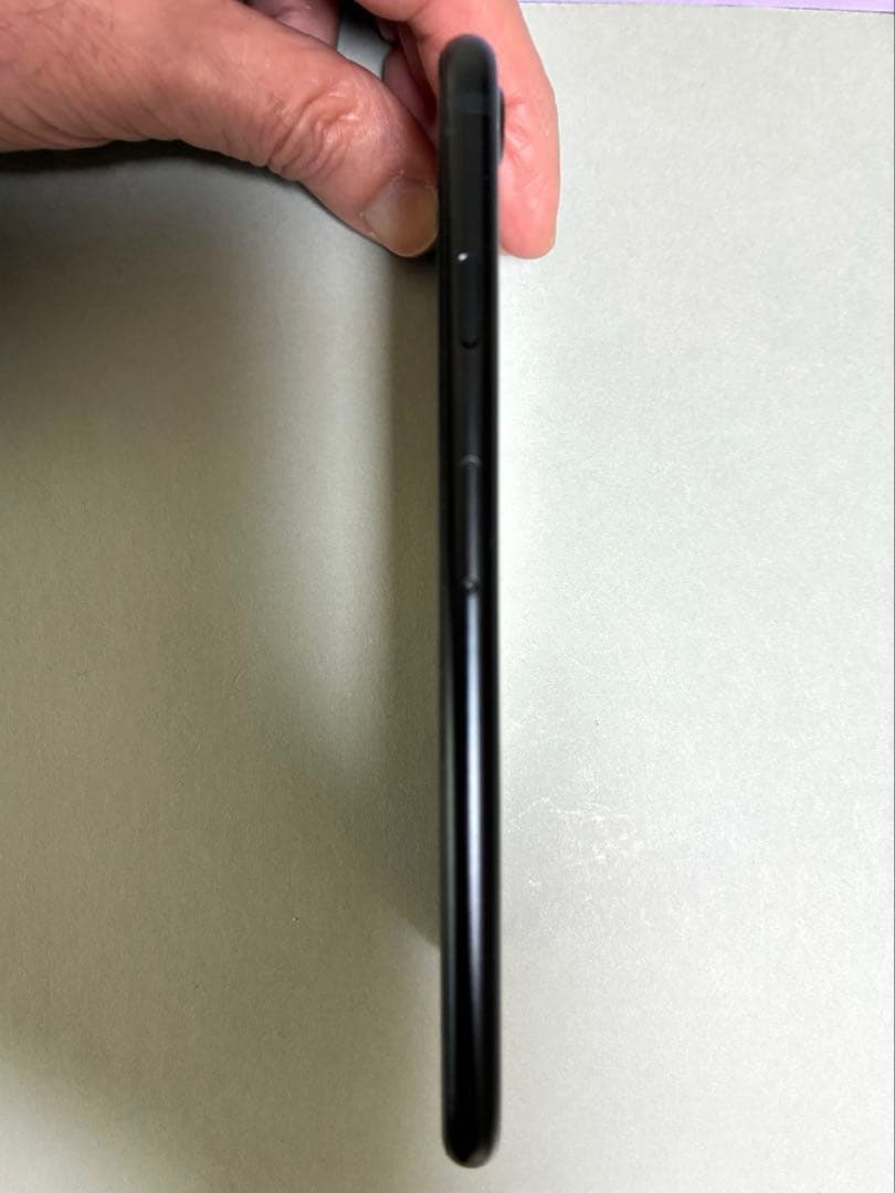 iPhone SE 第3世代 64GB 箱付き