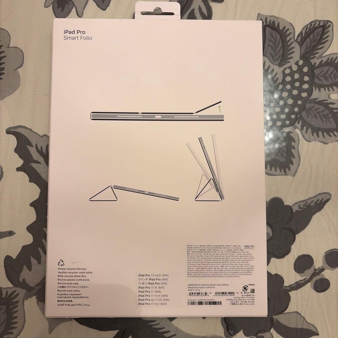 ヨ*！様 ほぼ未使用Apple 11in iPadPr（M4）用 Smart F