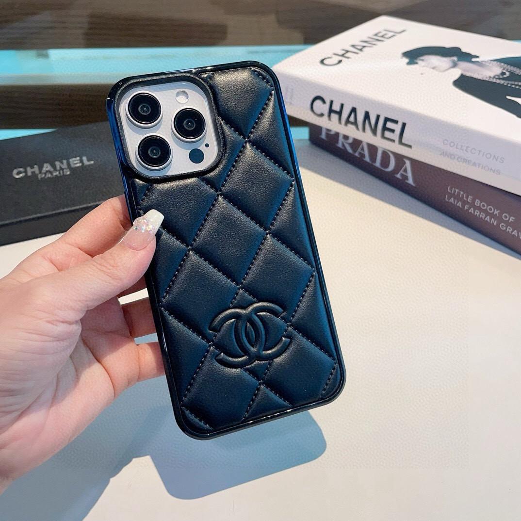 iPhone13 14 15 16対応 ブラック キルティングケース