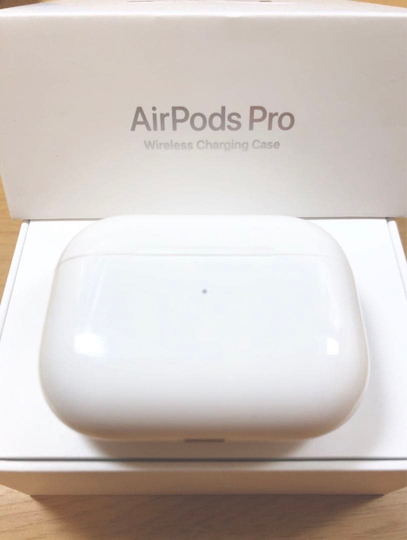 Apple AirPods Pro MWP22J/A 充電ケースのみ