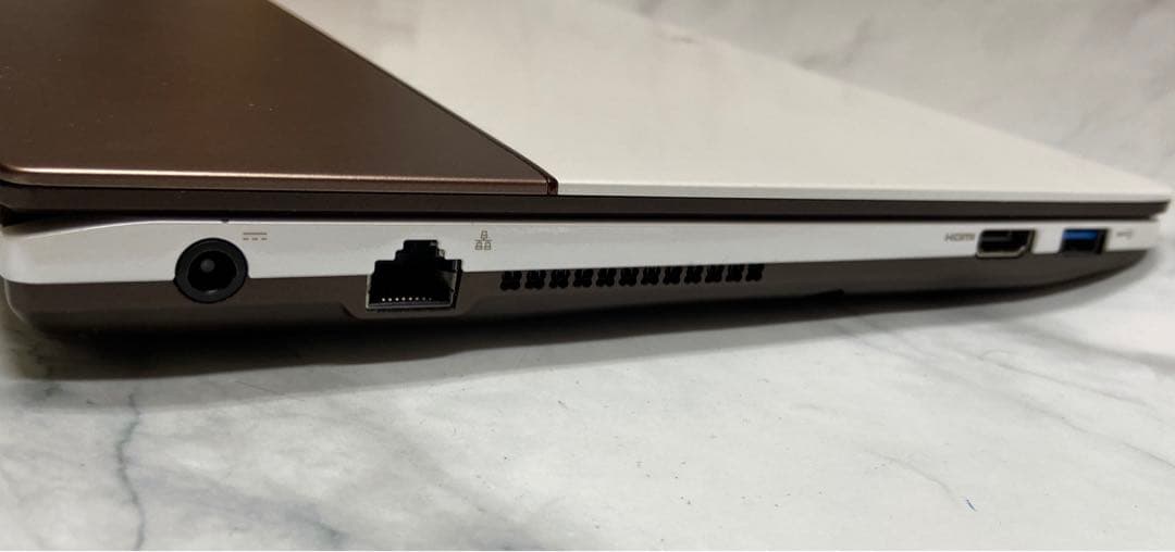 FUJITSU 富士通 ノートパソコン Floral Kiss