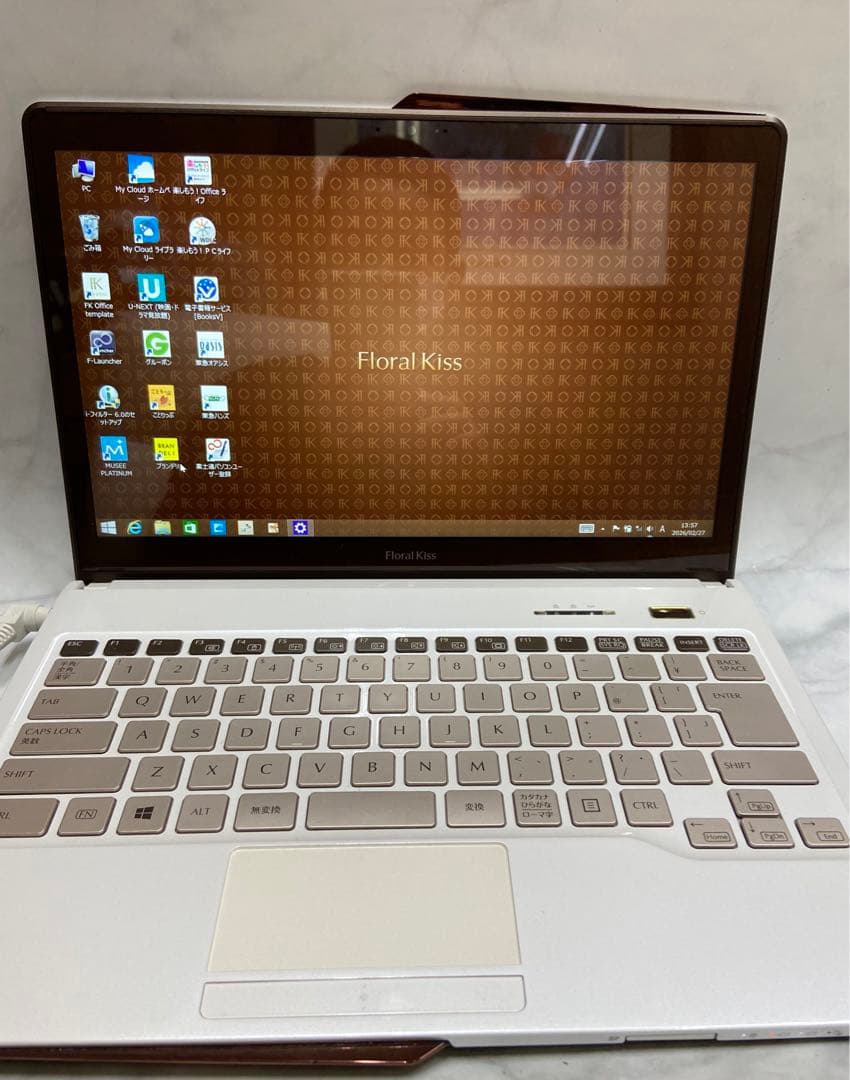 FUJITSU 富士通 ノートパソコン Floral Kiss