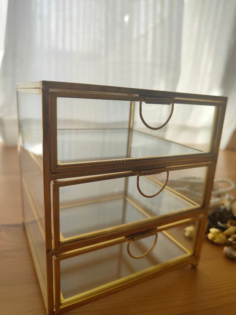 新品未使用品 3段式ガラス アクセサリーケース