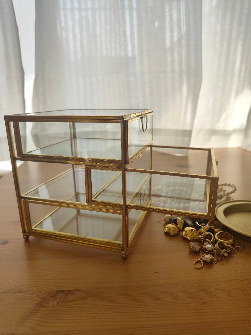 新品未使用品 3段式ガラス アクセサリーケース
