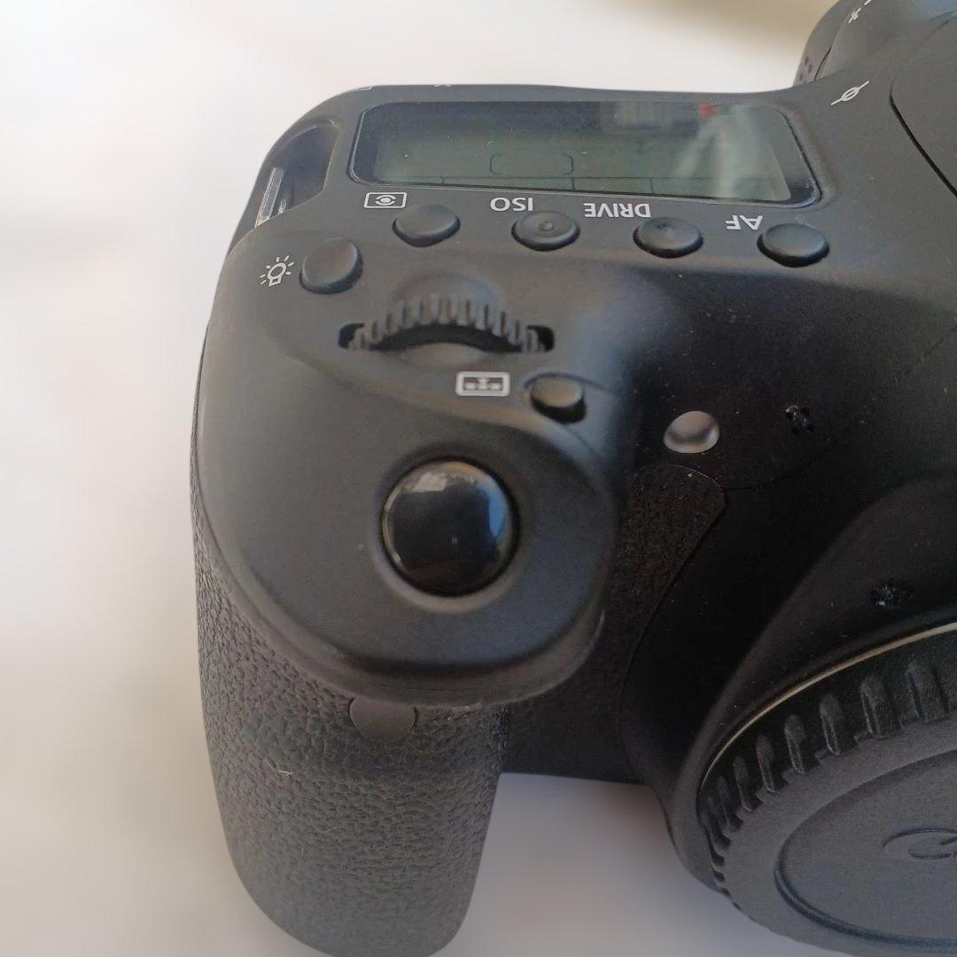 Canon EOS 80D デジタル一眼レフ ボディ ジャンク（撮影可能）