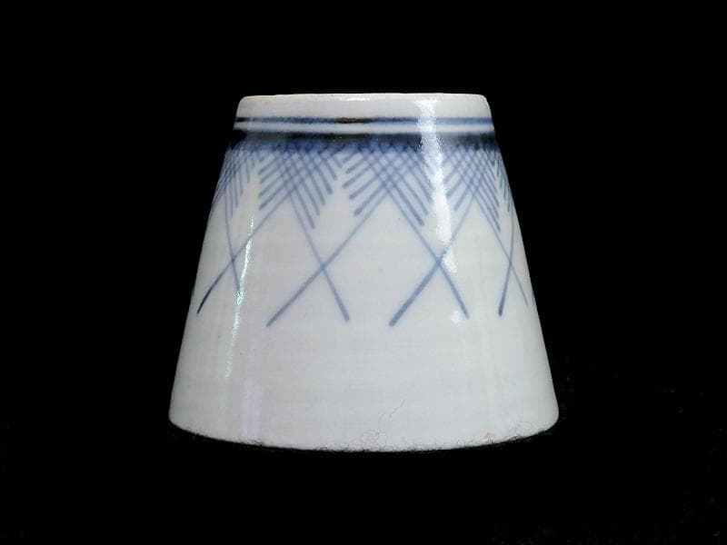 古伊万里　染付　桧垣草紋の図　蕎麦猪口　080AS-CBj