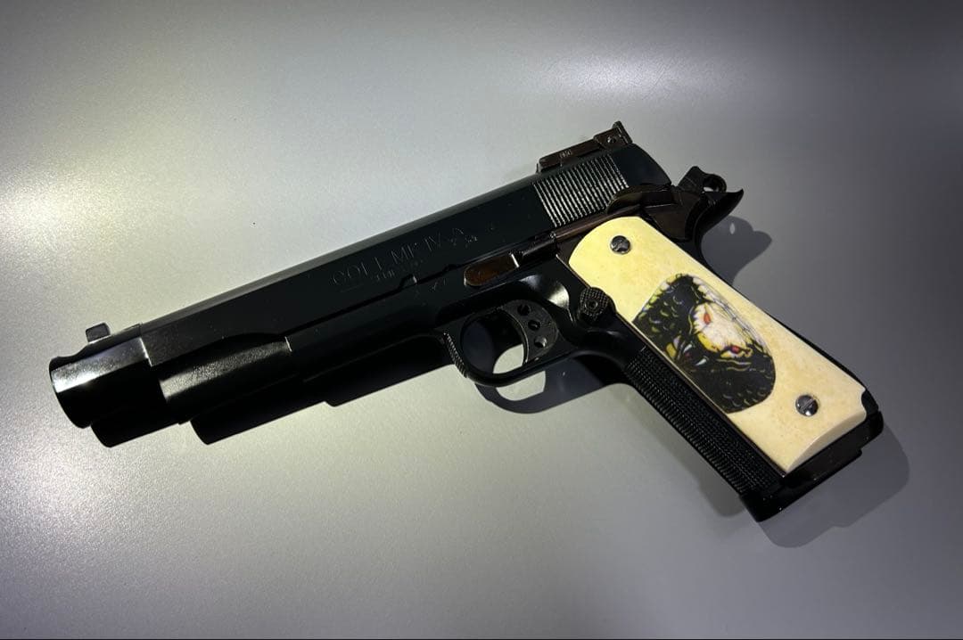 MGC WILSON　LE オールブラックモデル　ガスガン　コブラグリップ付き