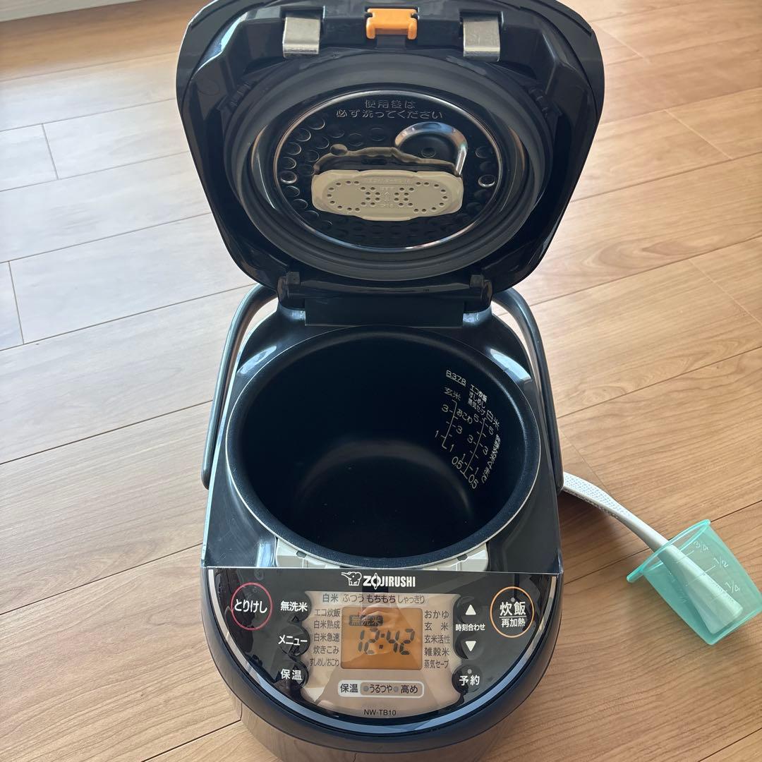 Zojirushi NW-TB10 炊飯器　2021年製